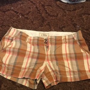 Cute shorts plaid old navy.